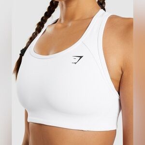 Gymshark White ESSENTIAL RACER BACK SPORTS BRA